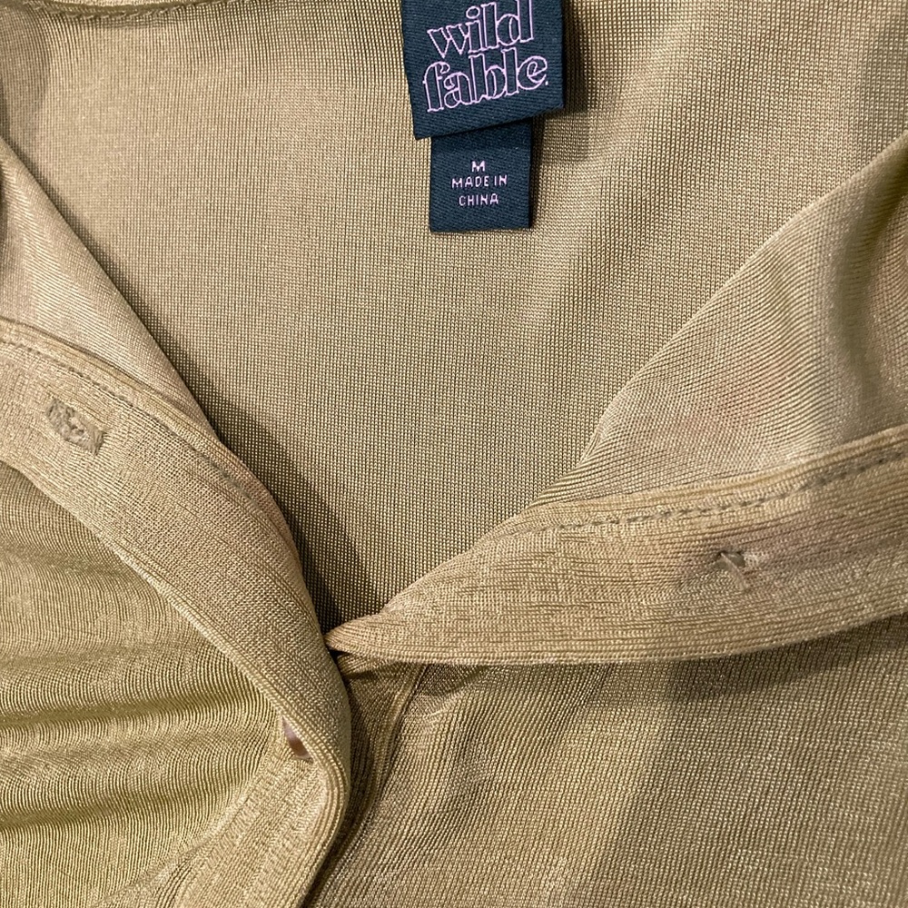Green Button-Down Ruched Dress - Picture 7 of 7